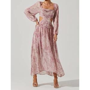 NEW ASTR amadora dress in pink abstract